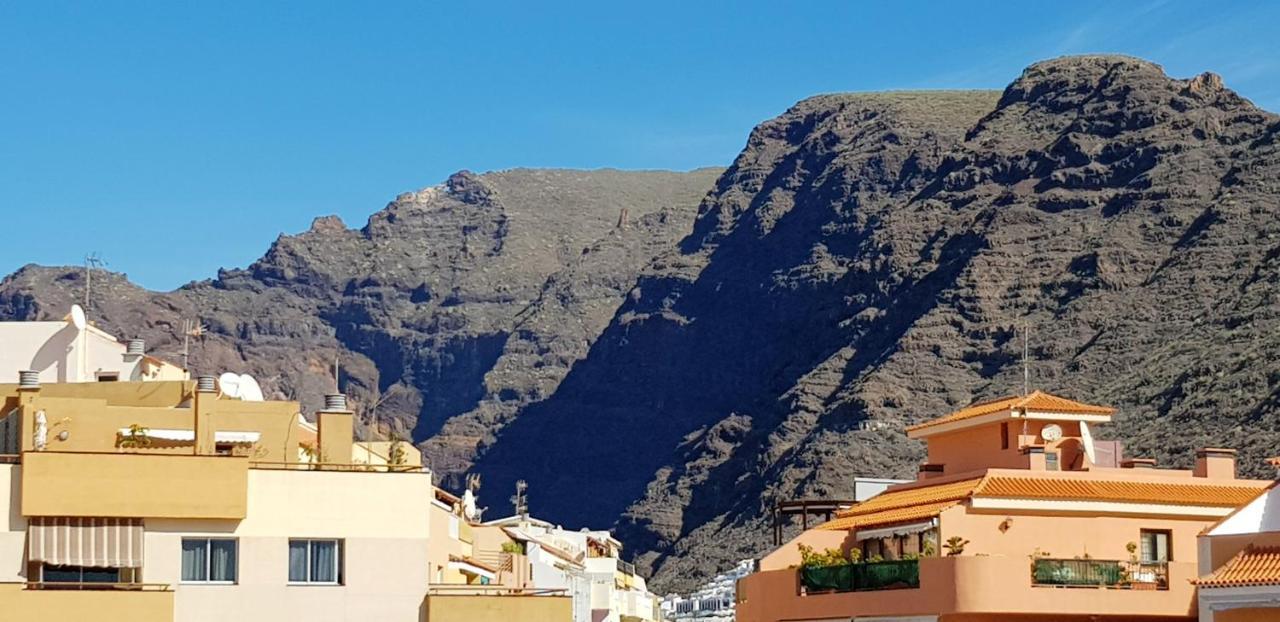 Bright Apartment In Puerto De Santiago 65 M² Terrace Exterior foto